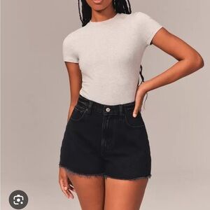 Abercrombie 90s relaxed cutoff short high rise